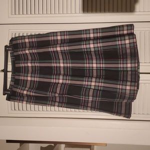 Like new! Vintage tartan Saks Fifth Avenue pleated 100% wool midi skirt